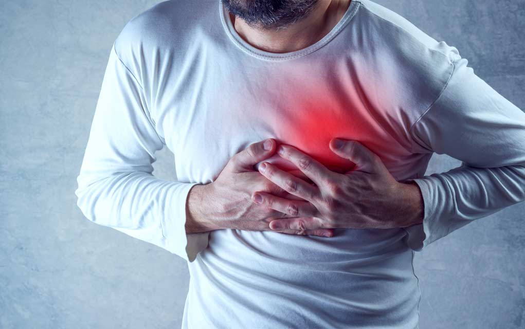 4 Signs You’re Having a Heart Attack